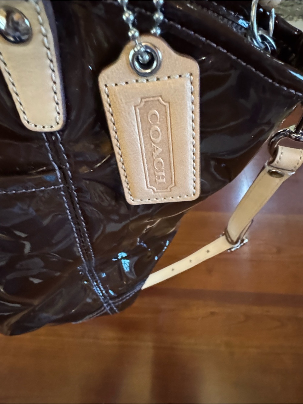 Coach 13178 - Chocolate Patent Embossed Signature Turnlock Tote (2007) - Picture 7 of 14
